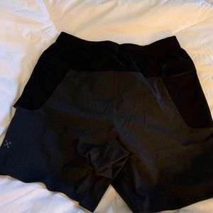 men’s lulu shorts !!!
